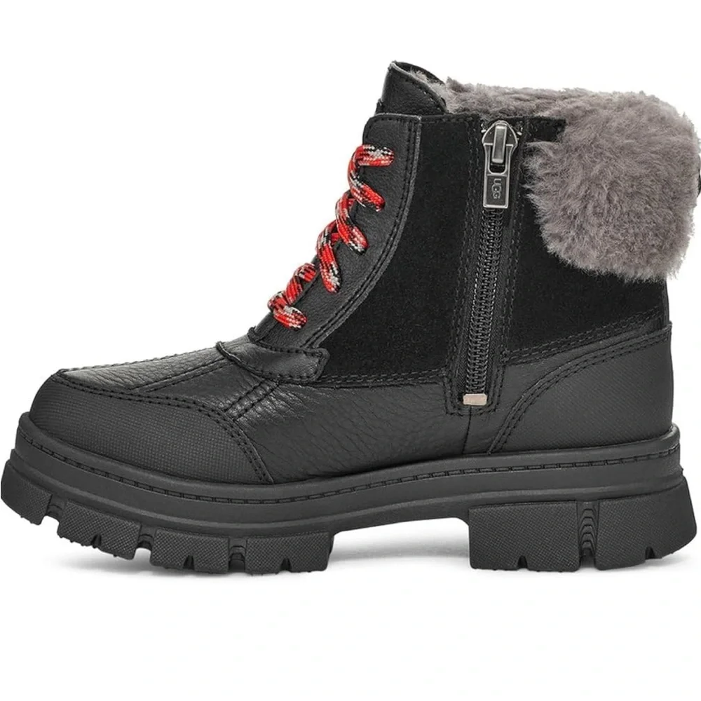 UGG Ashton Addie Snow Leather Boot. Waterproof. Size: 8
